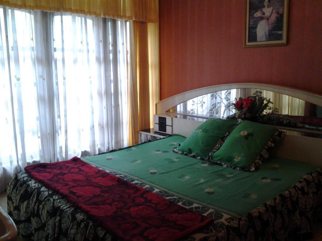 Villa And Resto Basanova Batu (East Java) Ruang foto